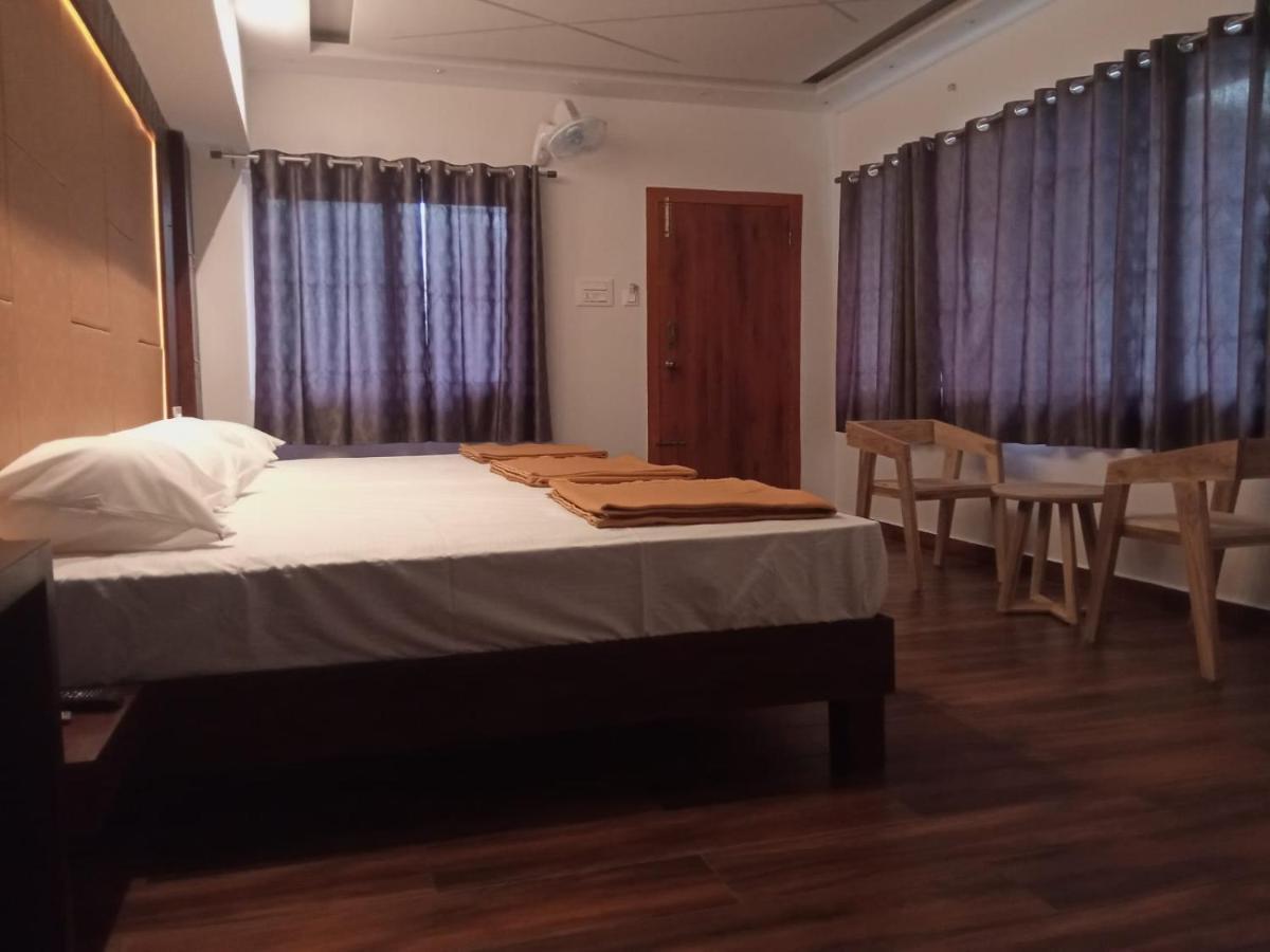 Hilltop Otel Vālpārai Dış mekan fotoğraf