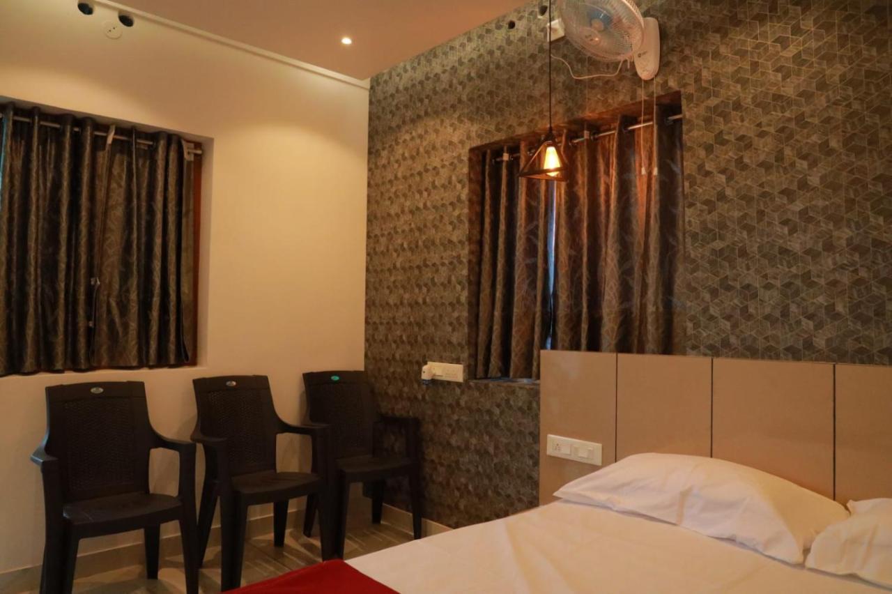 Hilltop Otel Vālpārai Dış mekan fotoğraf