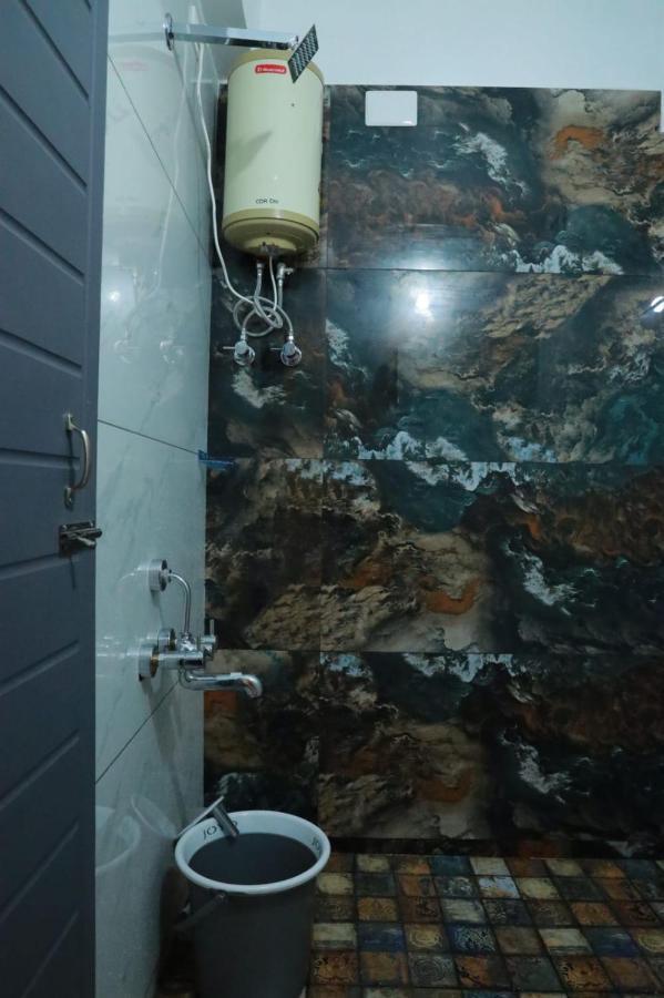 Hilltop Otel Vālpārai Dış mekan fotoğraf