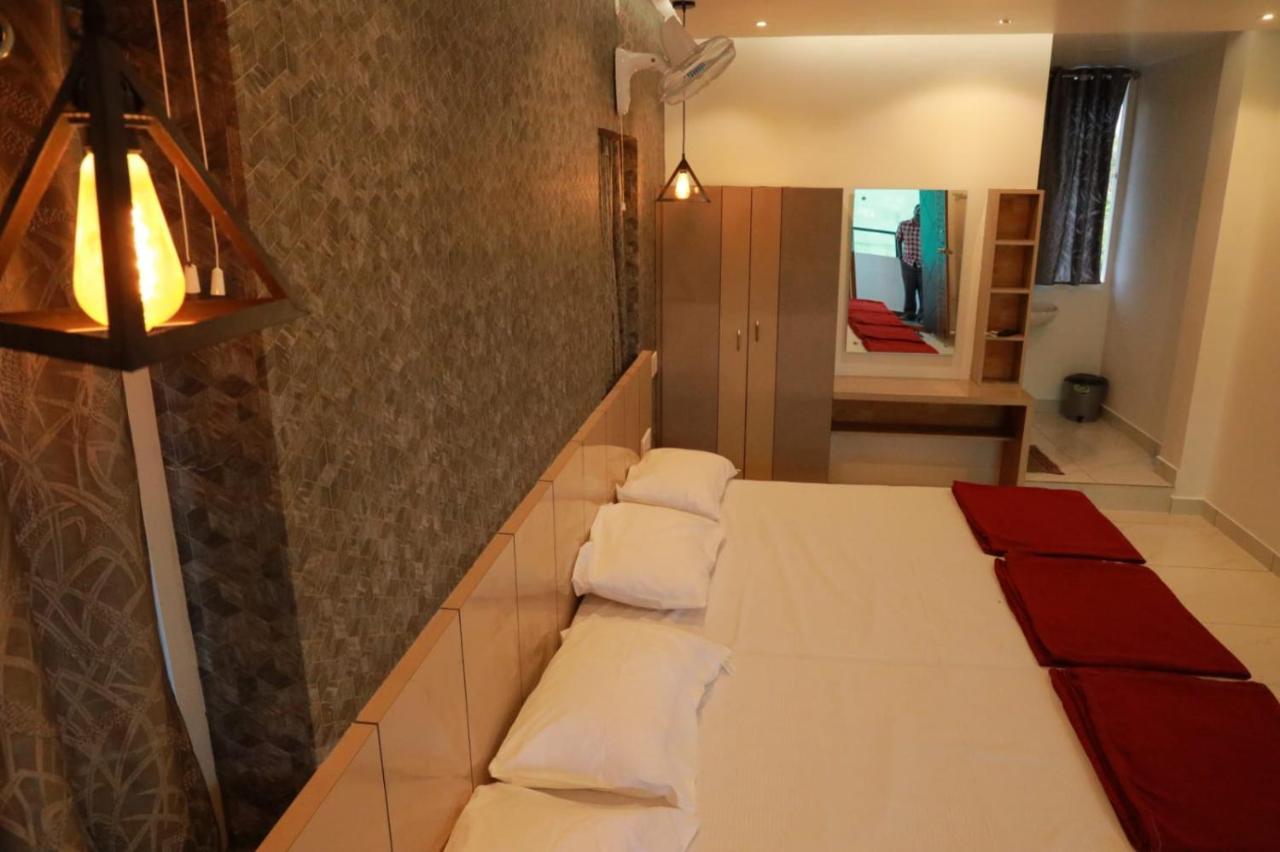 Hilltop Otel Vālpārai Dış mekan fotoğraf